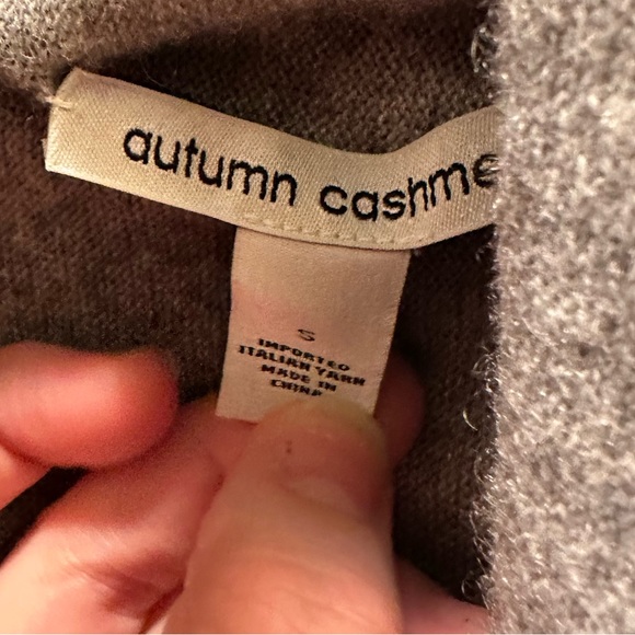 ☃️🏷️ Autumn Cashmere, asymmetrical, zip up cardigan, gray size small, EUC - Picture 4 of 5